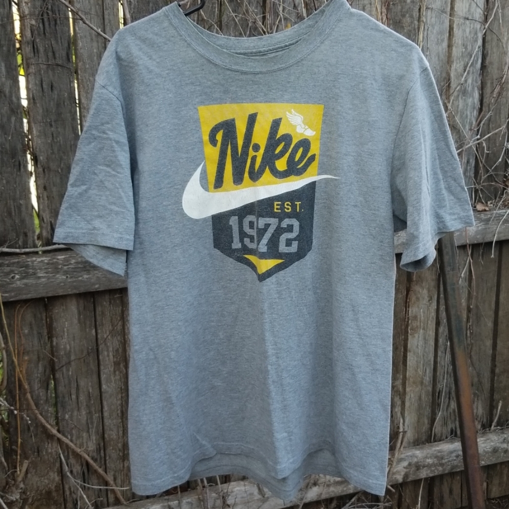 Gray Nike Tee